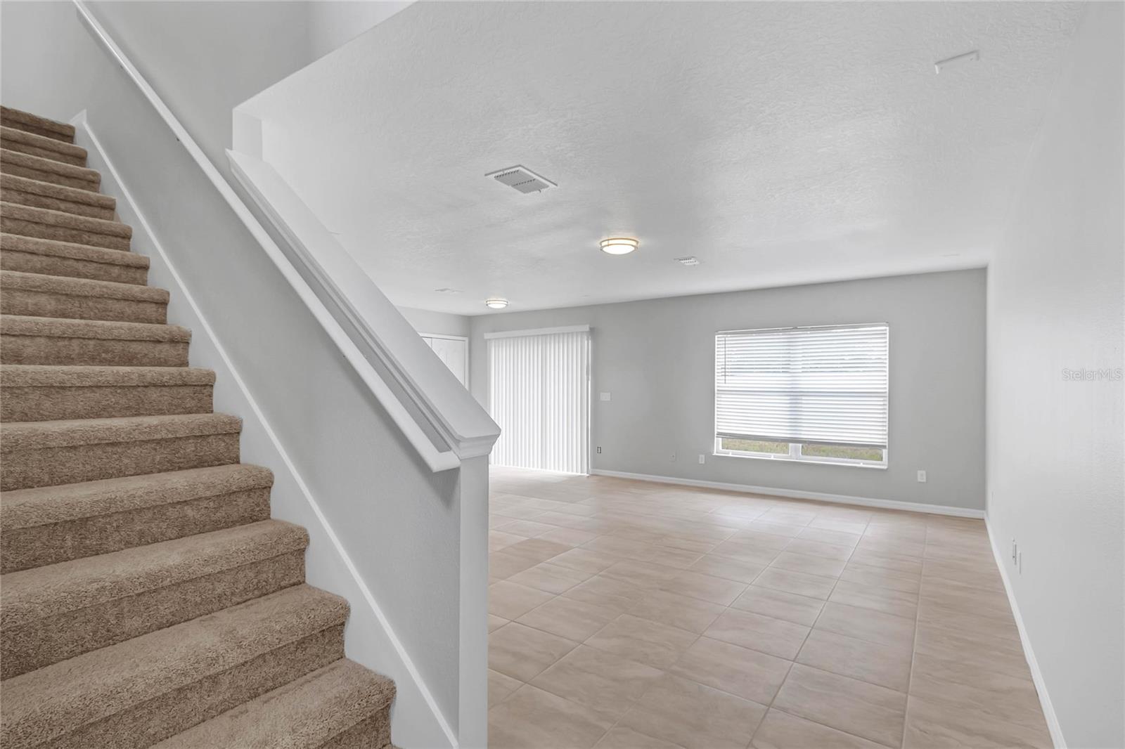 2040 PORTCASTLE CIR, WINTER GARDEN, FL, 34787