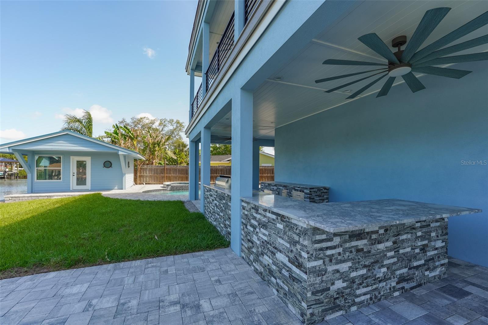 8717 DRIFTWOOD DR, TAMPA, FL, 33615