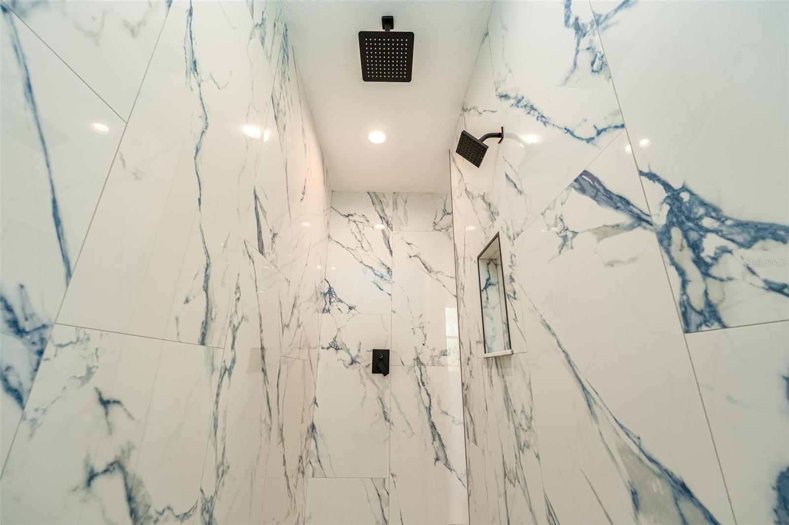 8717 DRIFTWOOD DR, TAMPA, FL, 33615