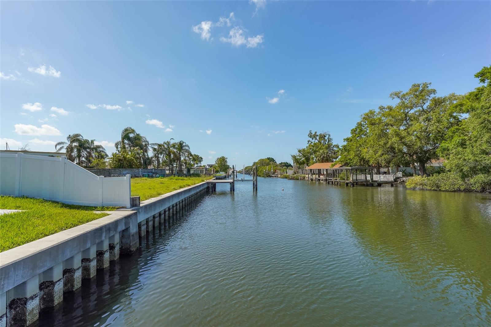 8717 DRIFTWOOD DR, TAMPA, FL, 33615