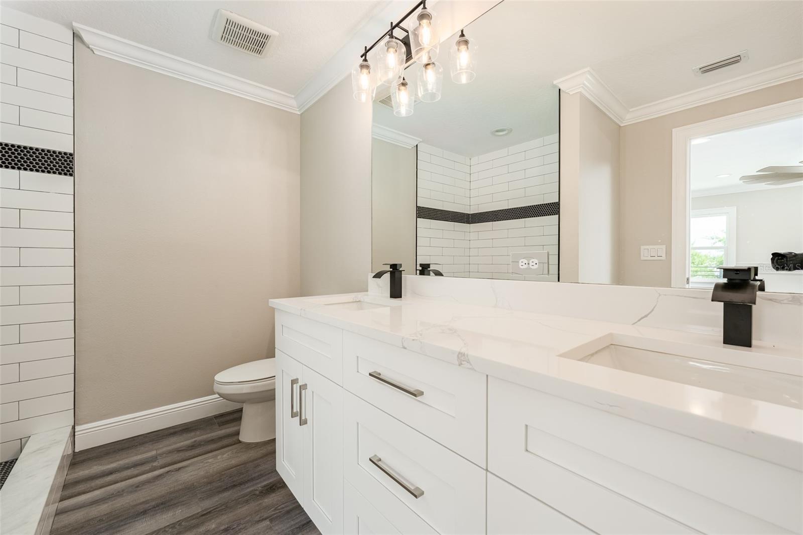 8717 DRIFTWOOD DR, TAMPA, FL, 33615