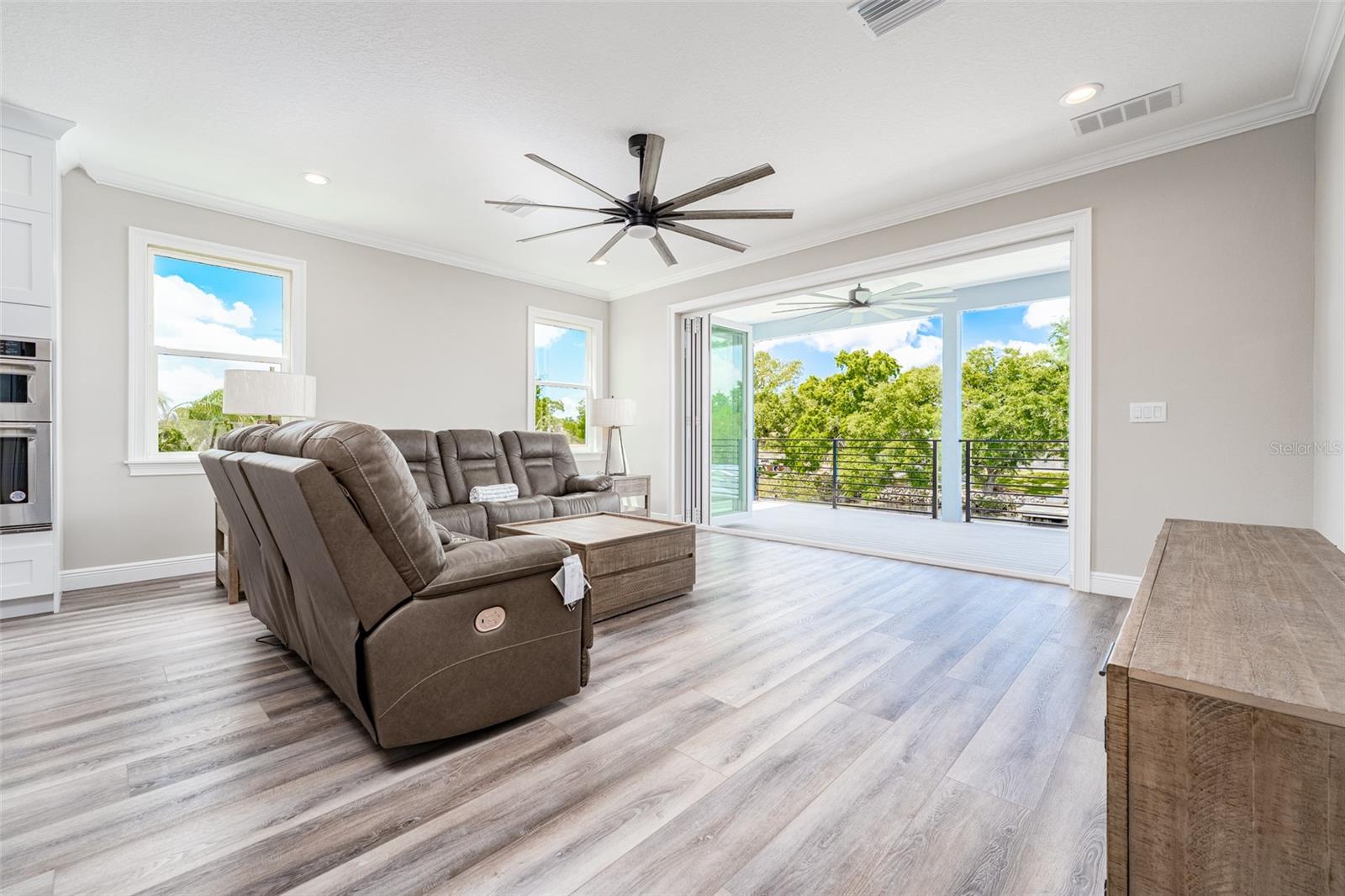 8717 DRIFTWOOD DR, TAMPA, FL, 33615