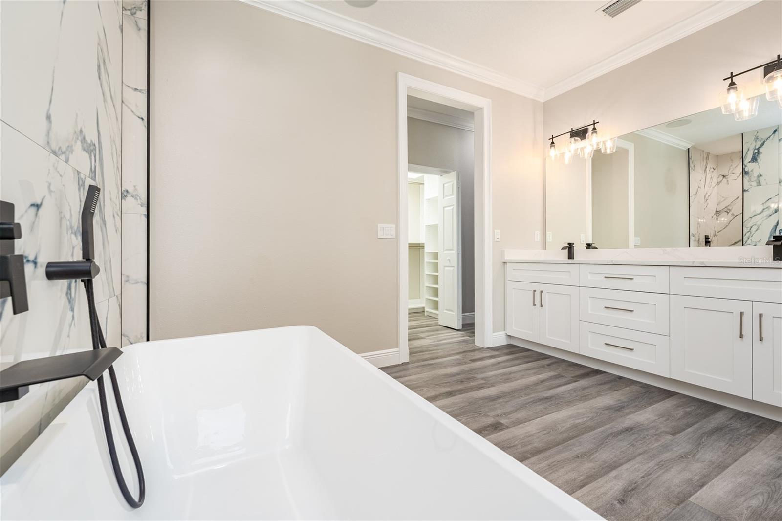 8717 DRIFTWOOD DR, TAMPA, FL, 33615