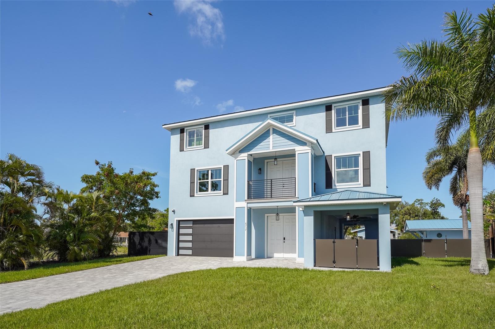 8717 DRIFTWOOD DR, TAMPA, FL, 33615