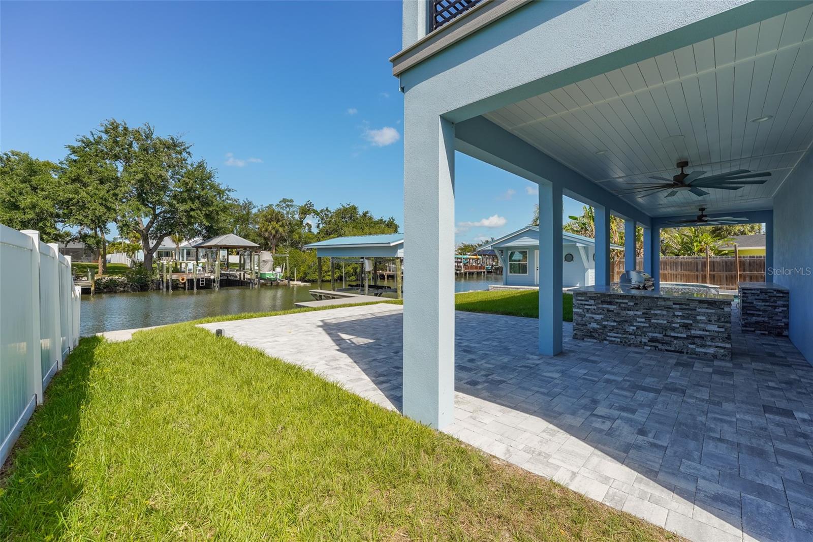 8717 DRIFTWOOD DR, TAMPA, FL, 33615