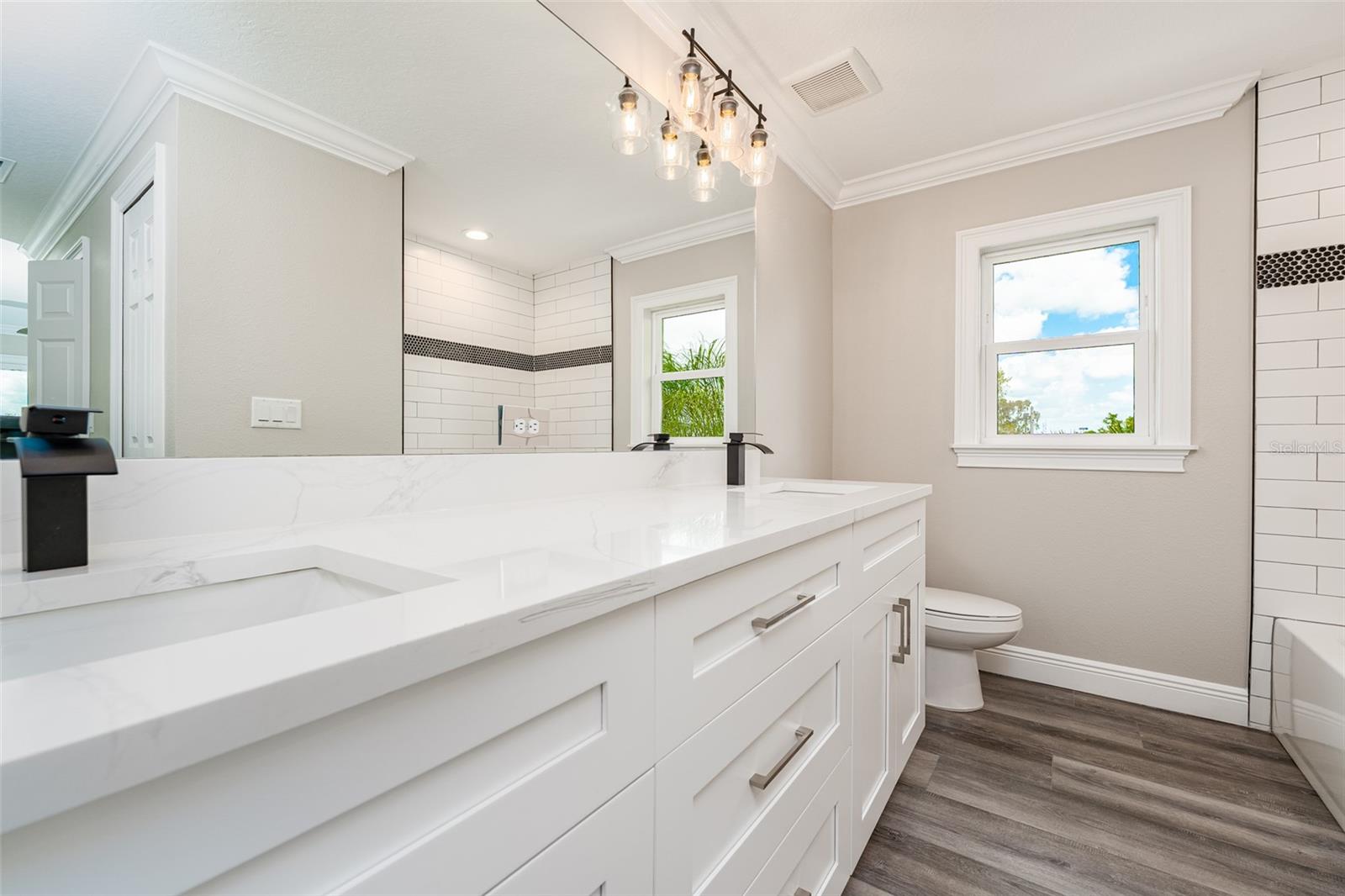 8717 DRIFTWOOD DR, TAMPA, FL, 33615