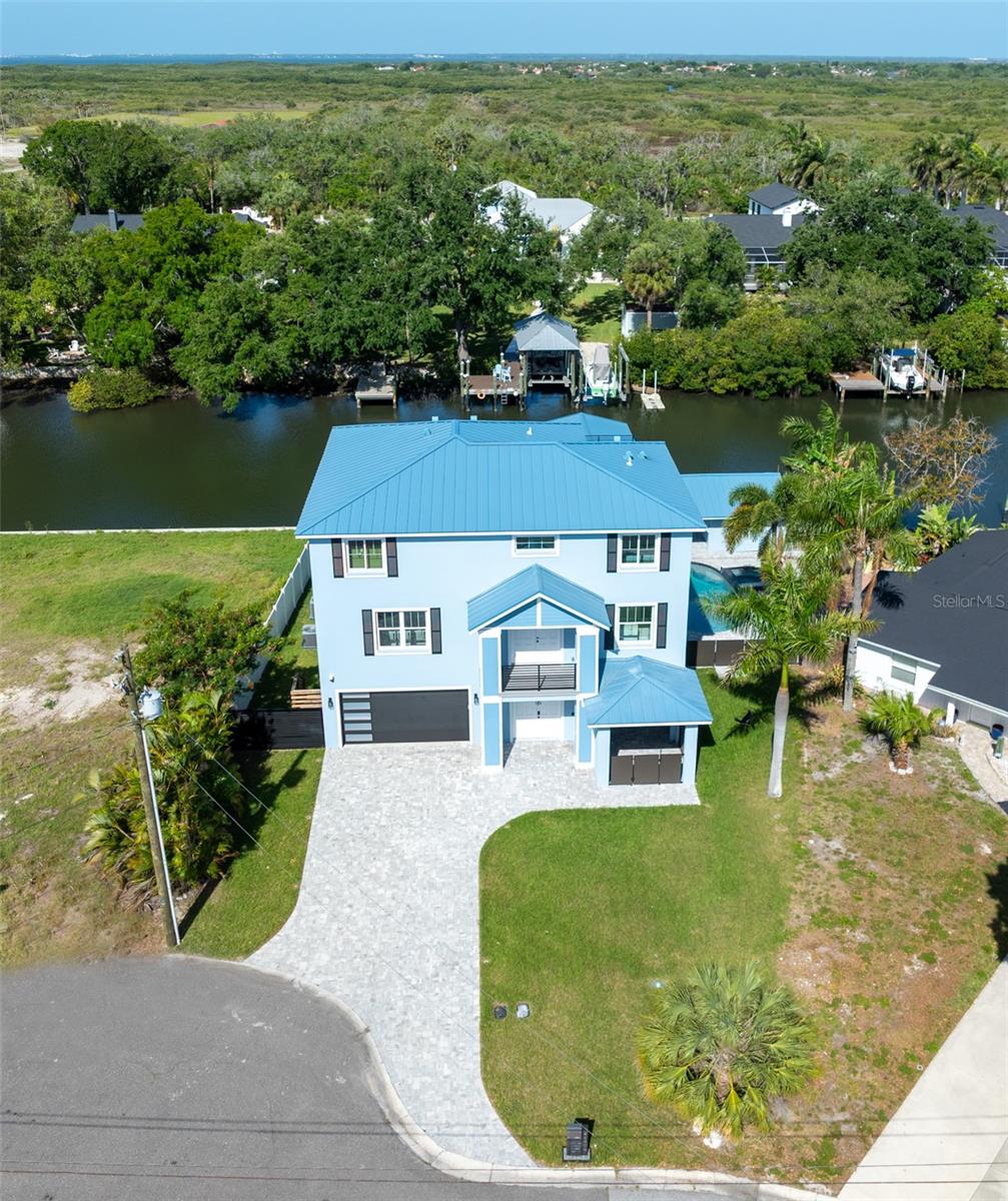 8717 DRIFTWOOD DR, TAMPA, FL, 33615