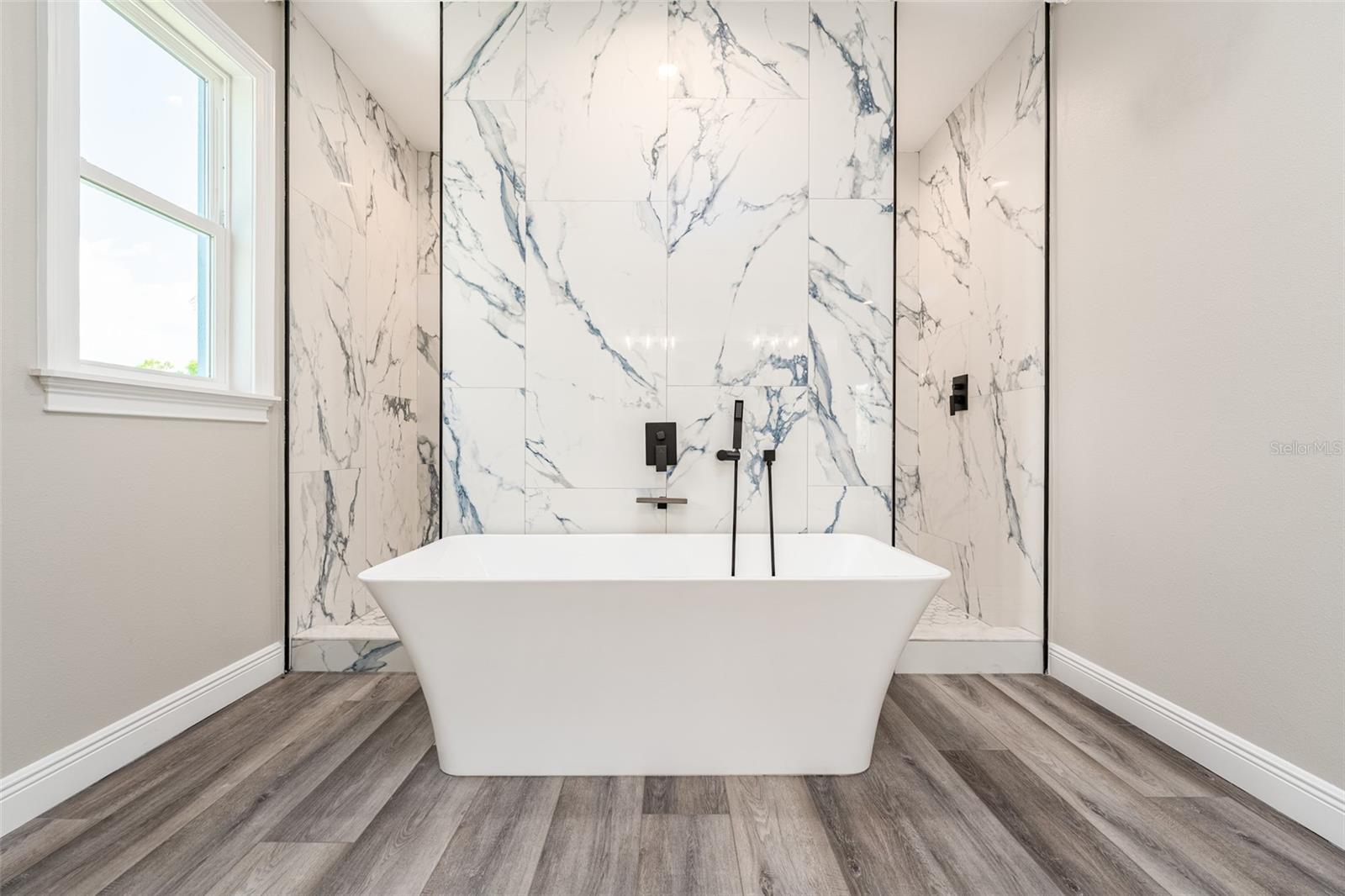 8717 DRIFTWOOD DR, TAMPA, FL, 33615