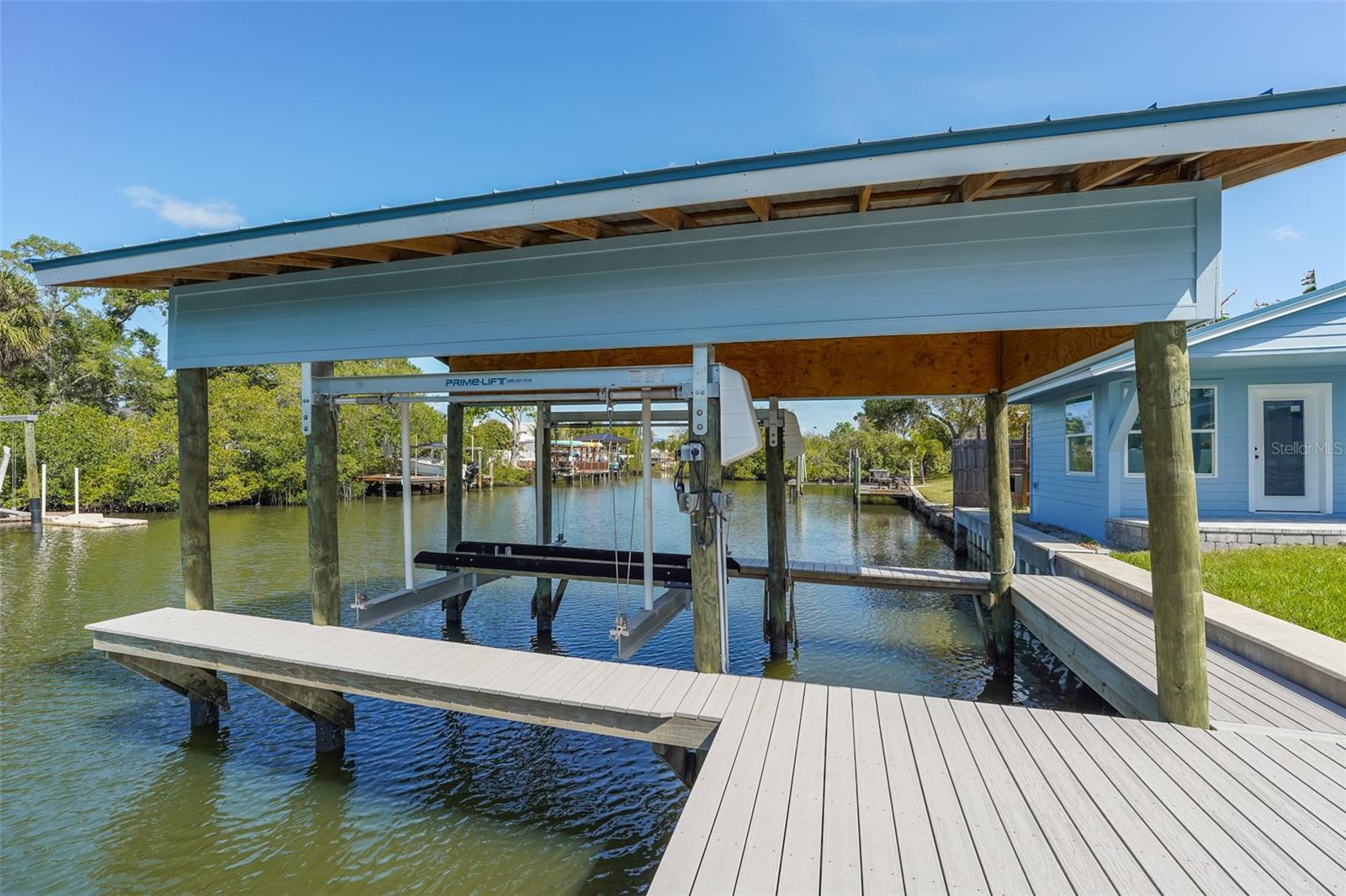 8717 DRIFTWOOD DR, TAMPA, FL, 33615