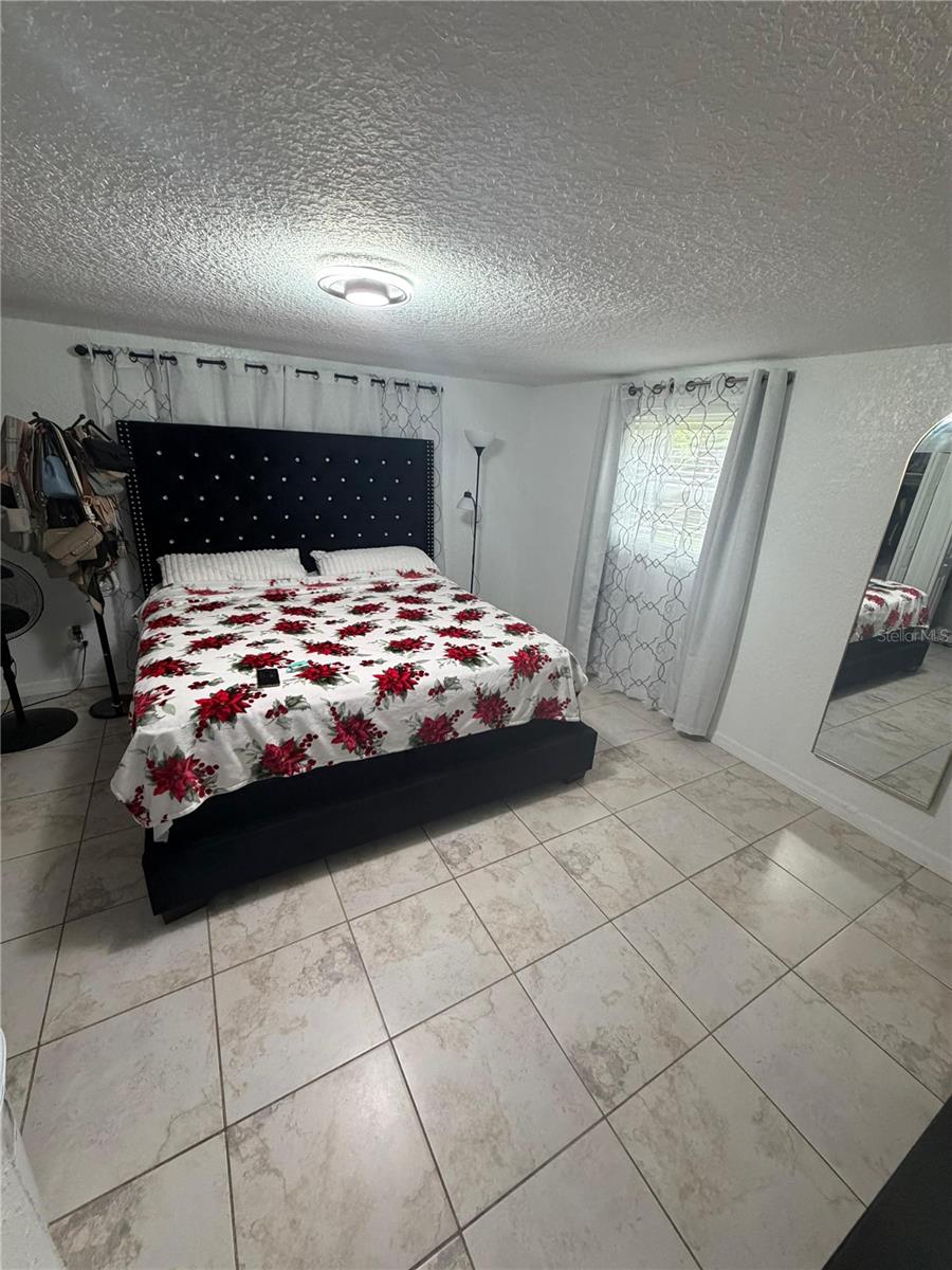 5009 VAUGHN RD, PLANT CITY, FL, 33565