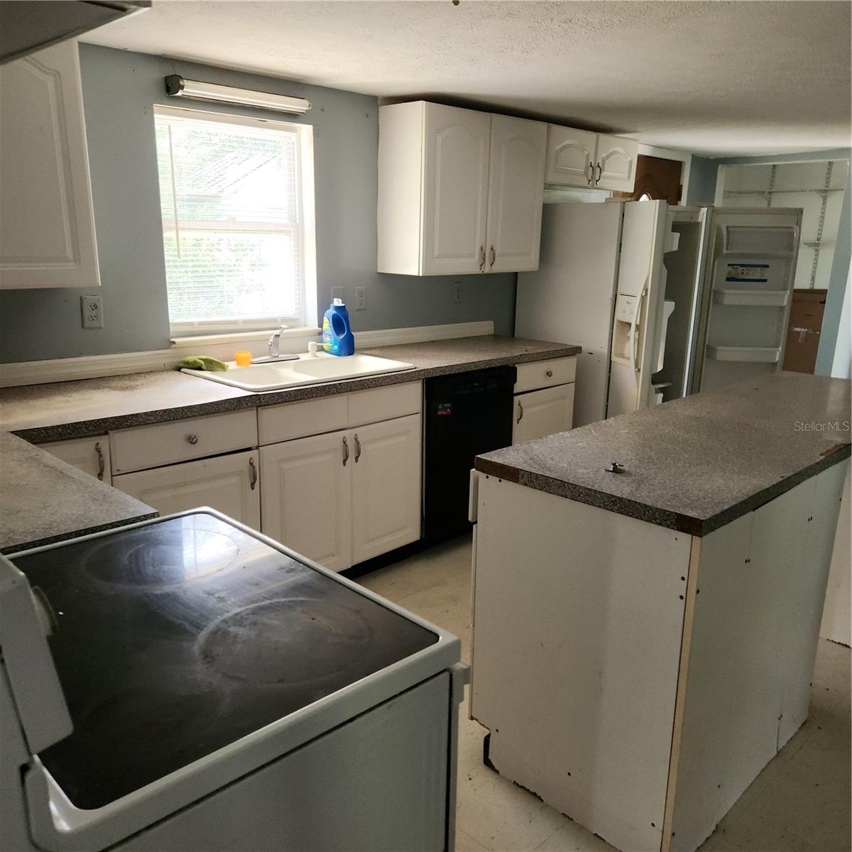 26739 FOAMFLOWER BLVD, WESLEY CHAPEL, FL, 33544