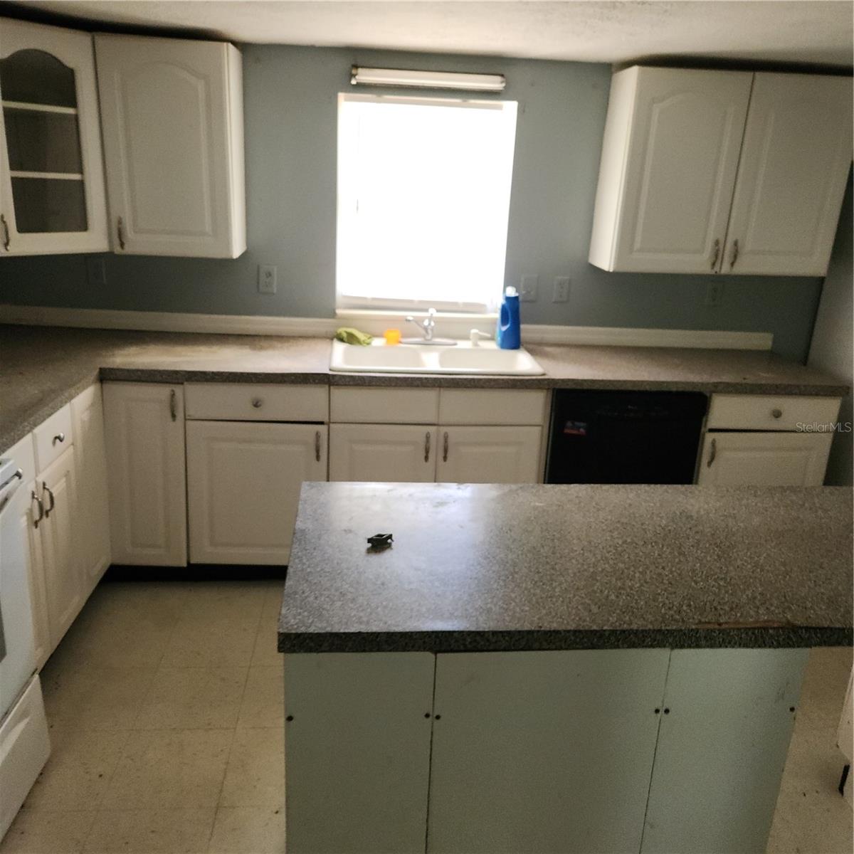 26739 FOAMFLOWER BLVD, WESLEY CHAPEL, FL, 33544