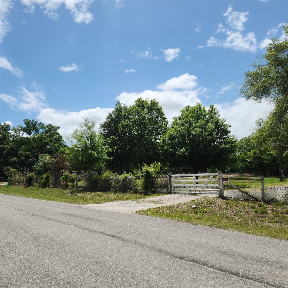 26739 FOAMFLOWER BLVD, WESLEY CHAPEL, FL, 33544