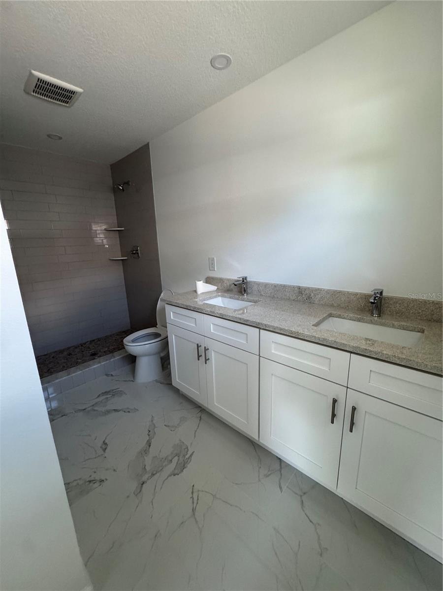 4210 E CAYUGA ST, TAMPA, FL, 33610