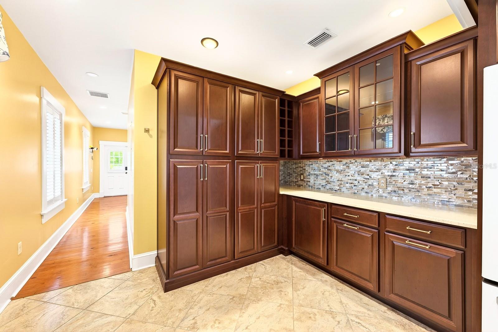 613 E PINE ST, ORLANDO, FL, 32801