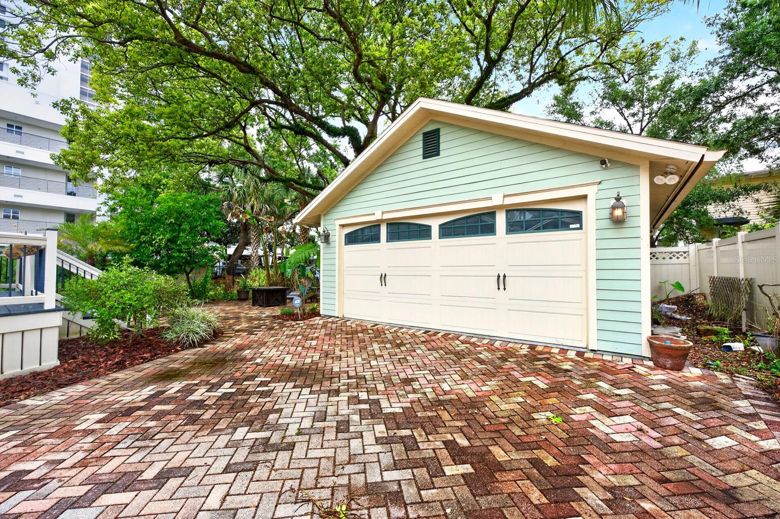 613 E PINE ST, ORLANDO, FL, 32801