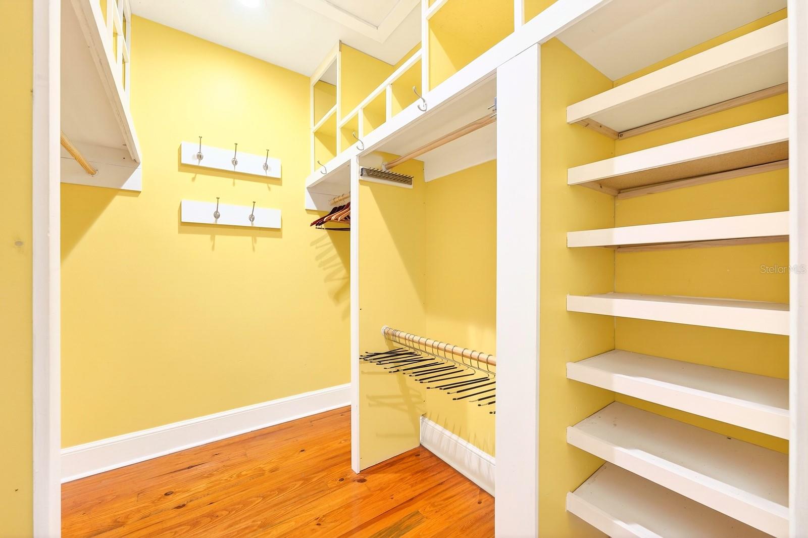 613 E PINE ST, ORLANDO, FL, 32801