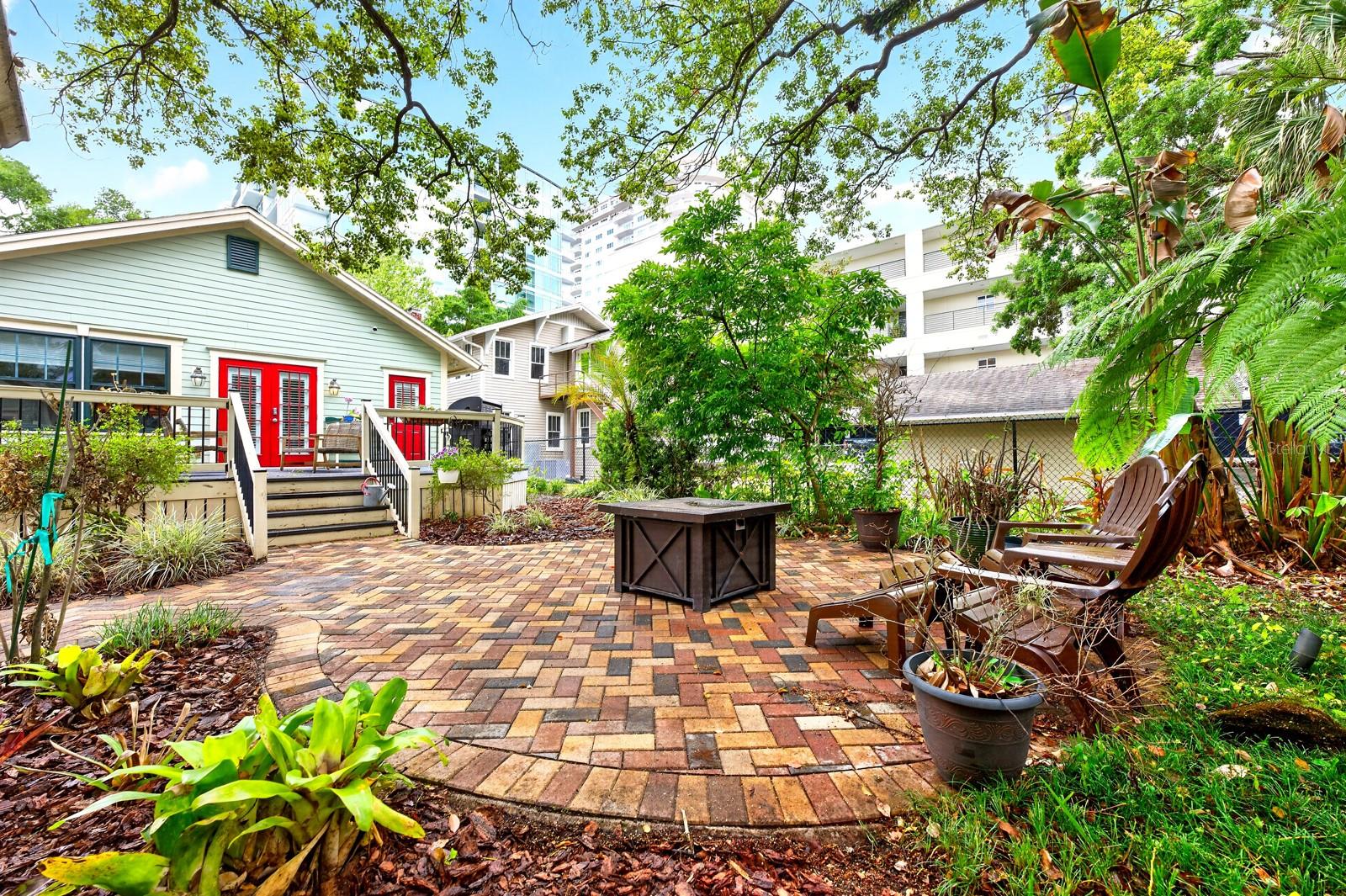 613 E PINE ST, ORLANDO, FL, 32801