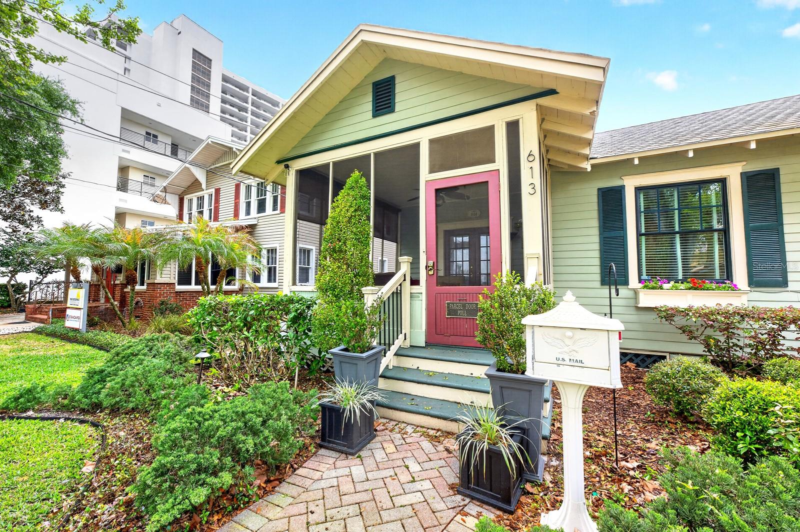 613 E PINE ST, ORLANDO, FL, 32801