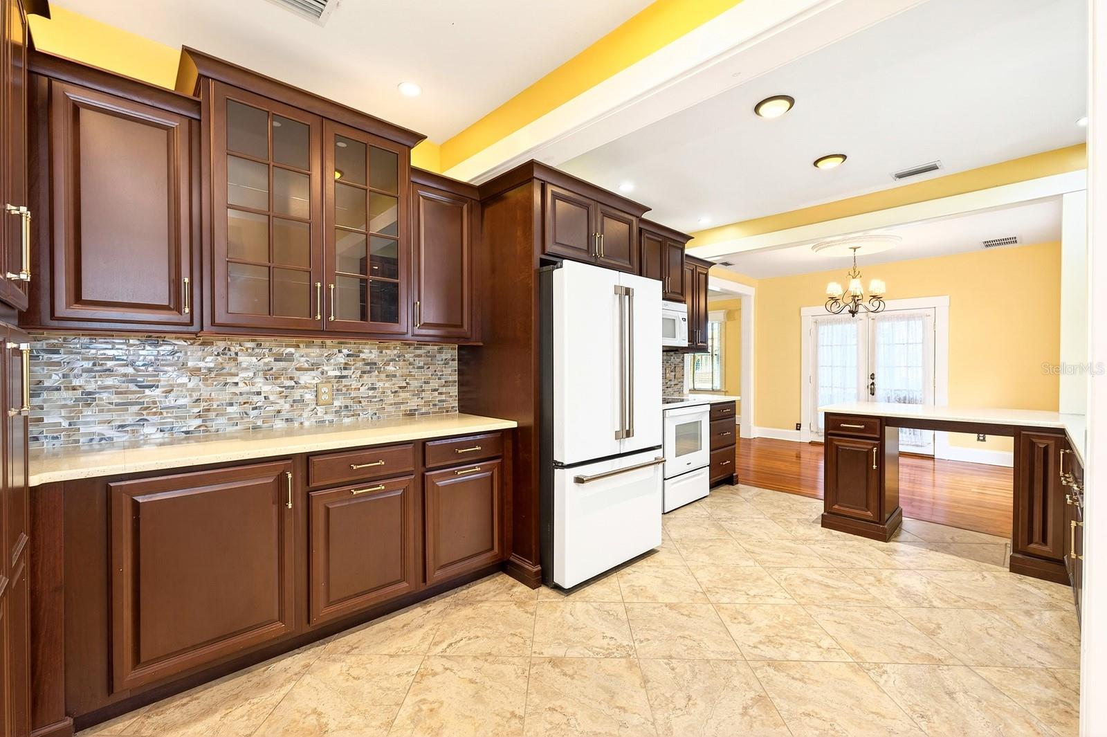 613 E PINE ST, ORLANDO, FL, 32801