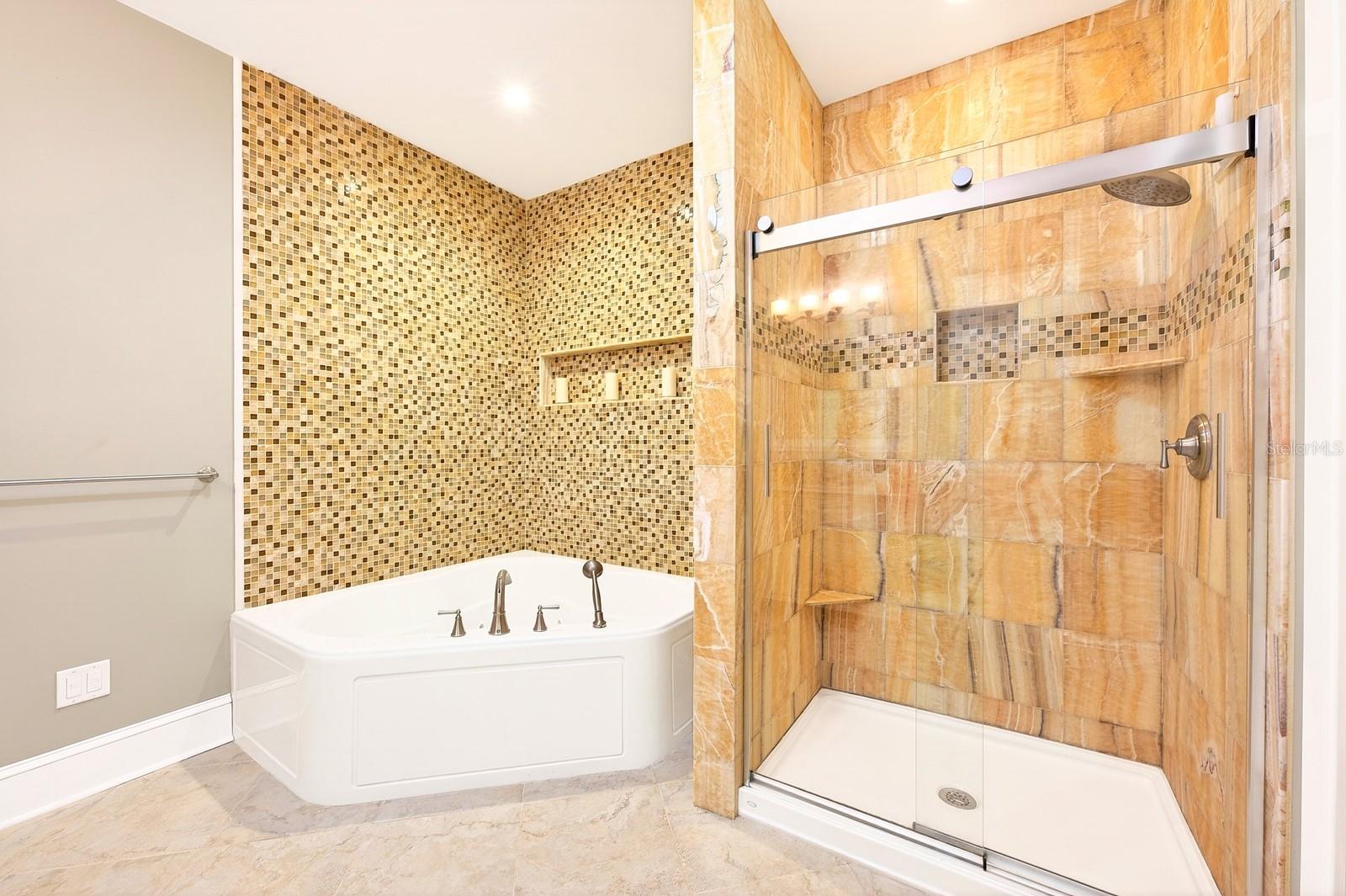 613 E PINE ST, ORLANDO, FL, 32801