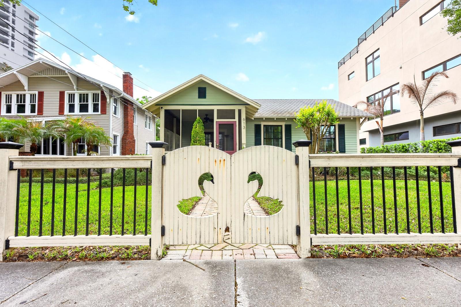 613 E PINE ST, ORLANDO, FL, 32801