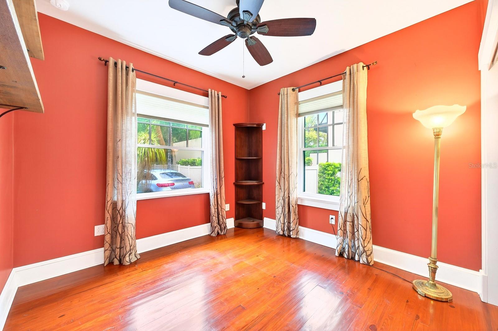 613 E PINE ST, ORLANDO, FL, 32801