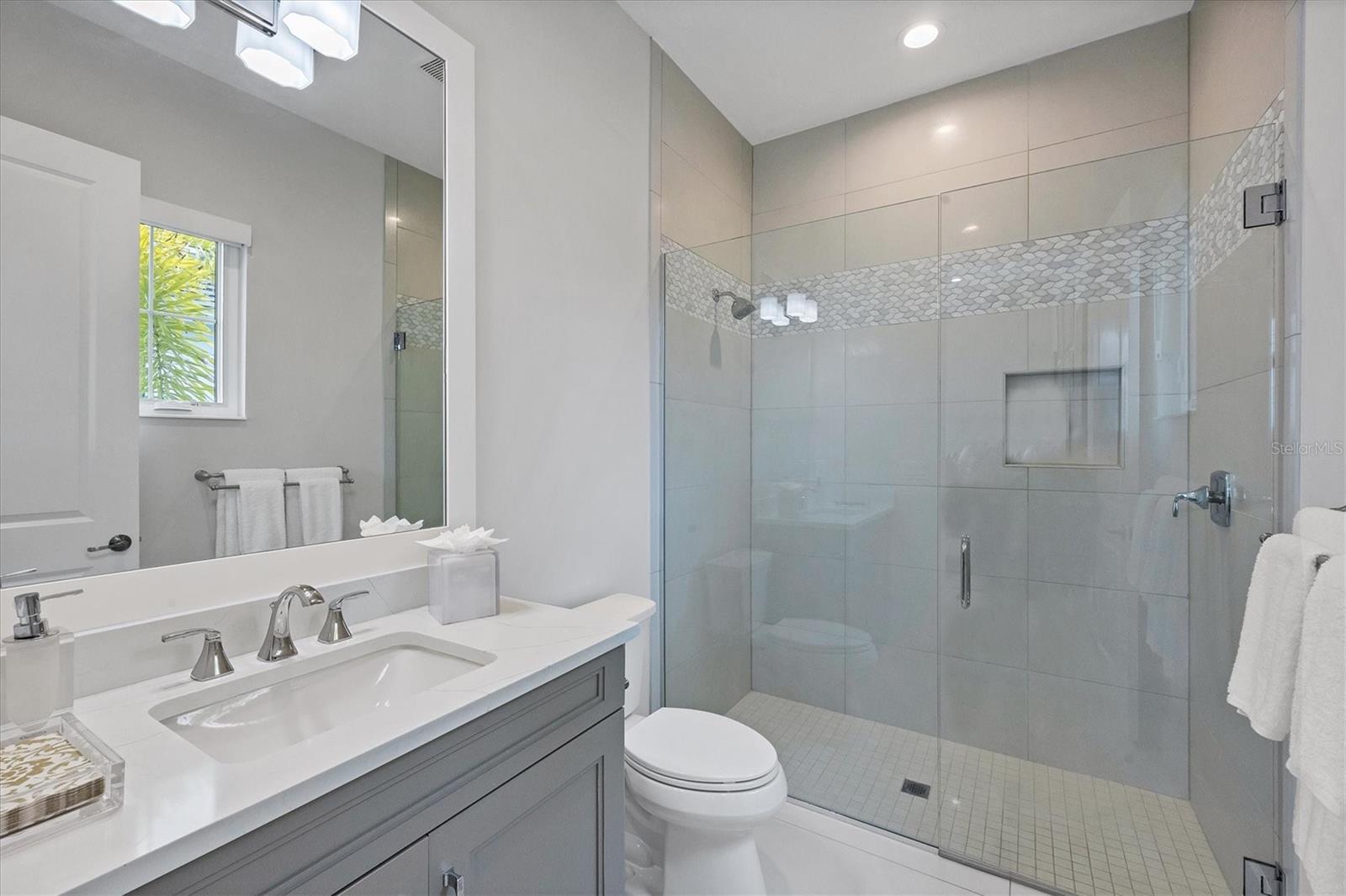 16925 CLEARLAKE AVE, LAKEWOOD RANCH, FL, 34202