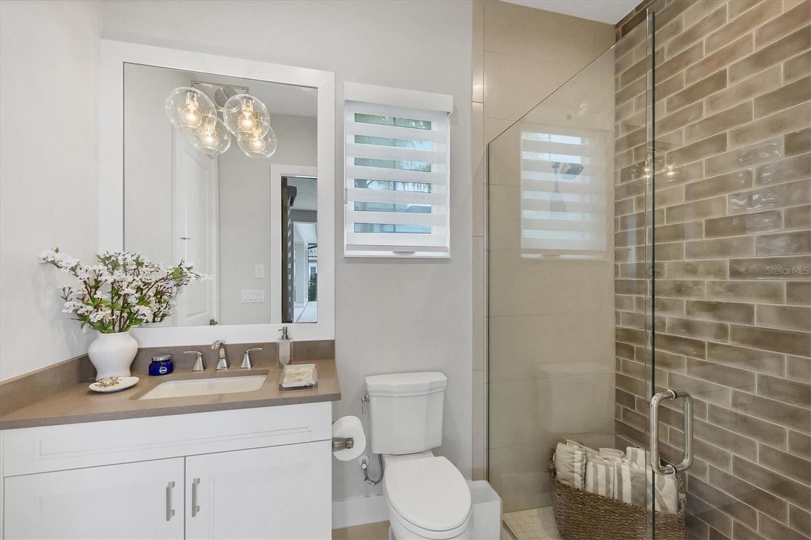 16925 CLEARLAKE AVE, LAKEWOOD RANCH, FL, 34202