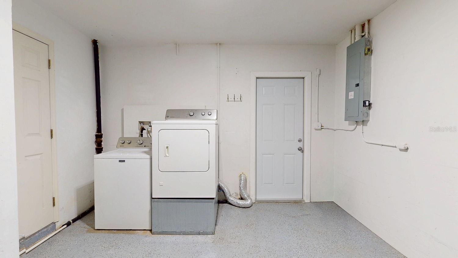 6642 27TH ST N, ST PETERSBURG, FL, 33702