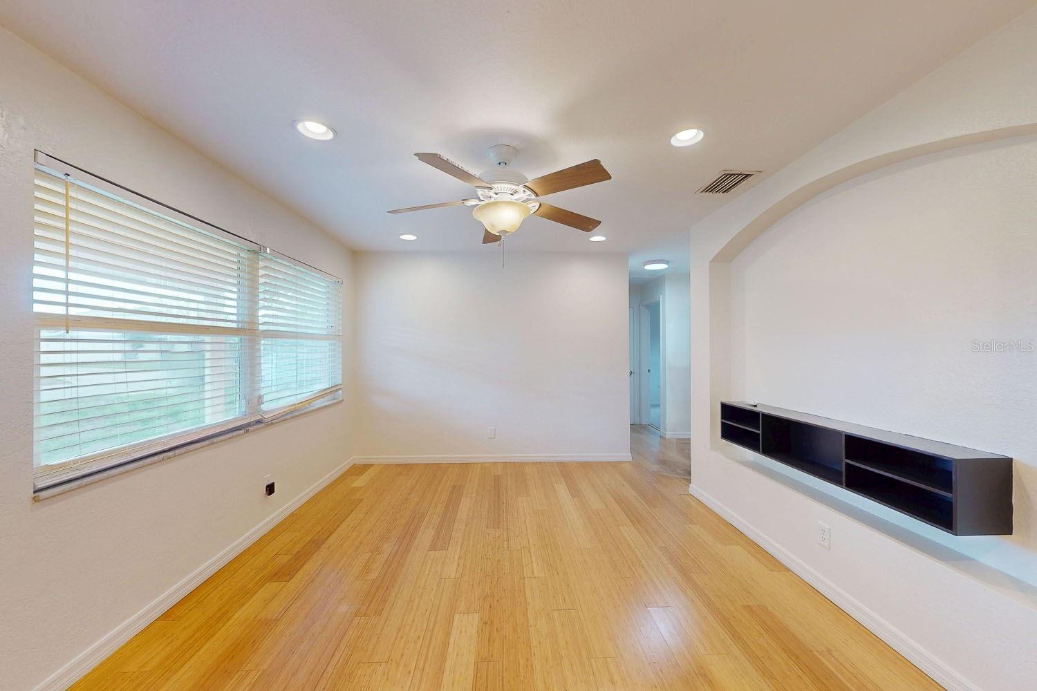 6642 27TH ST N, ST PETERSBURG, FL, 33702