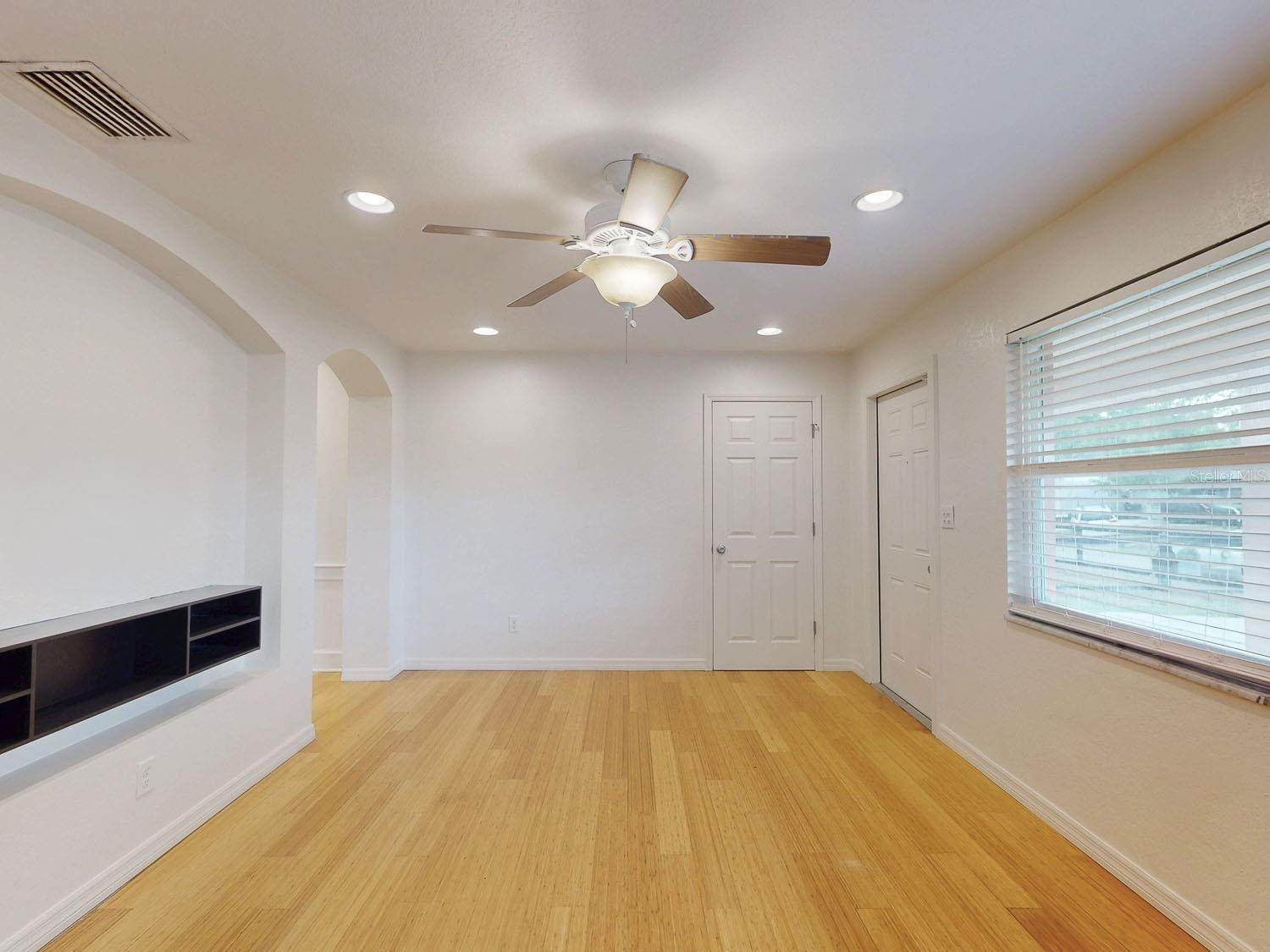 6642 27TH ST N, ST PETERSBURG, FL, 33702