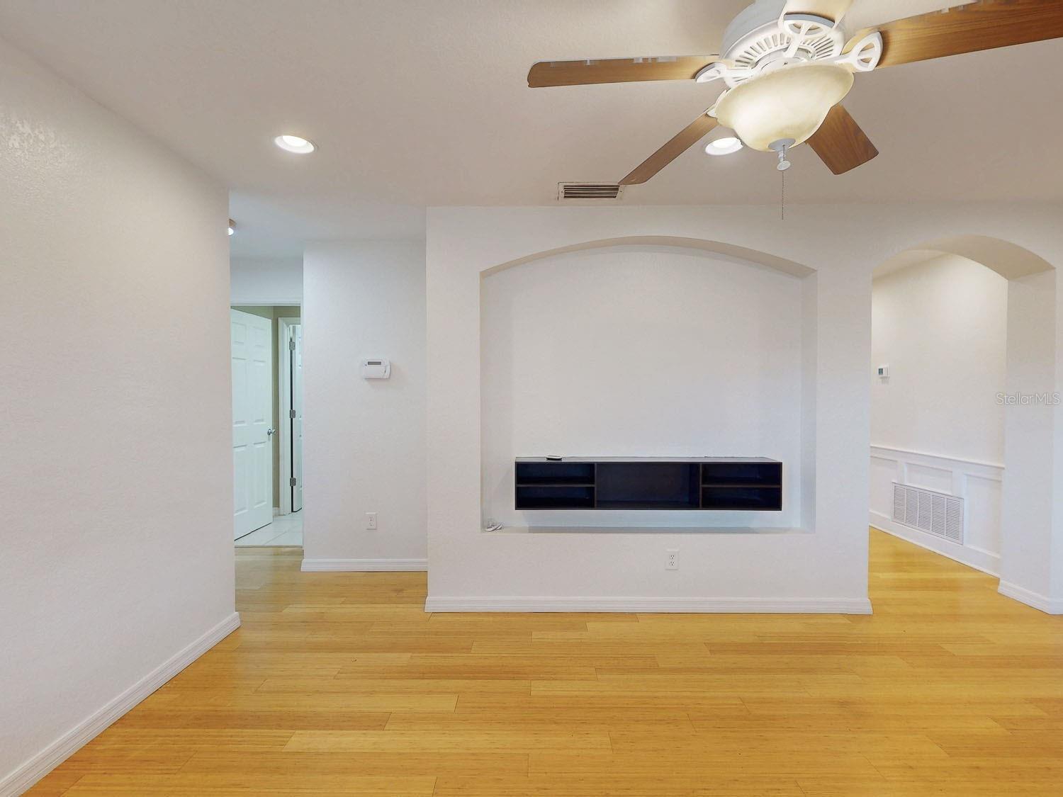 6642 27TH ST N, ST PETERSBURG, FL, 33702