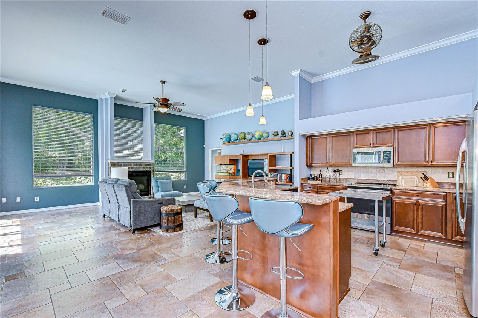 5201 LAUREL POINTE DR, VALRICO, FL, 33594