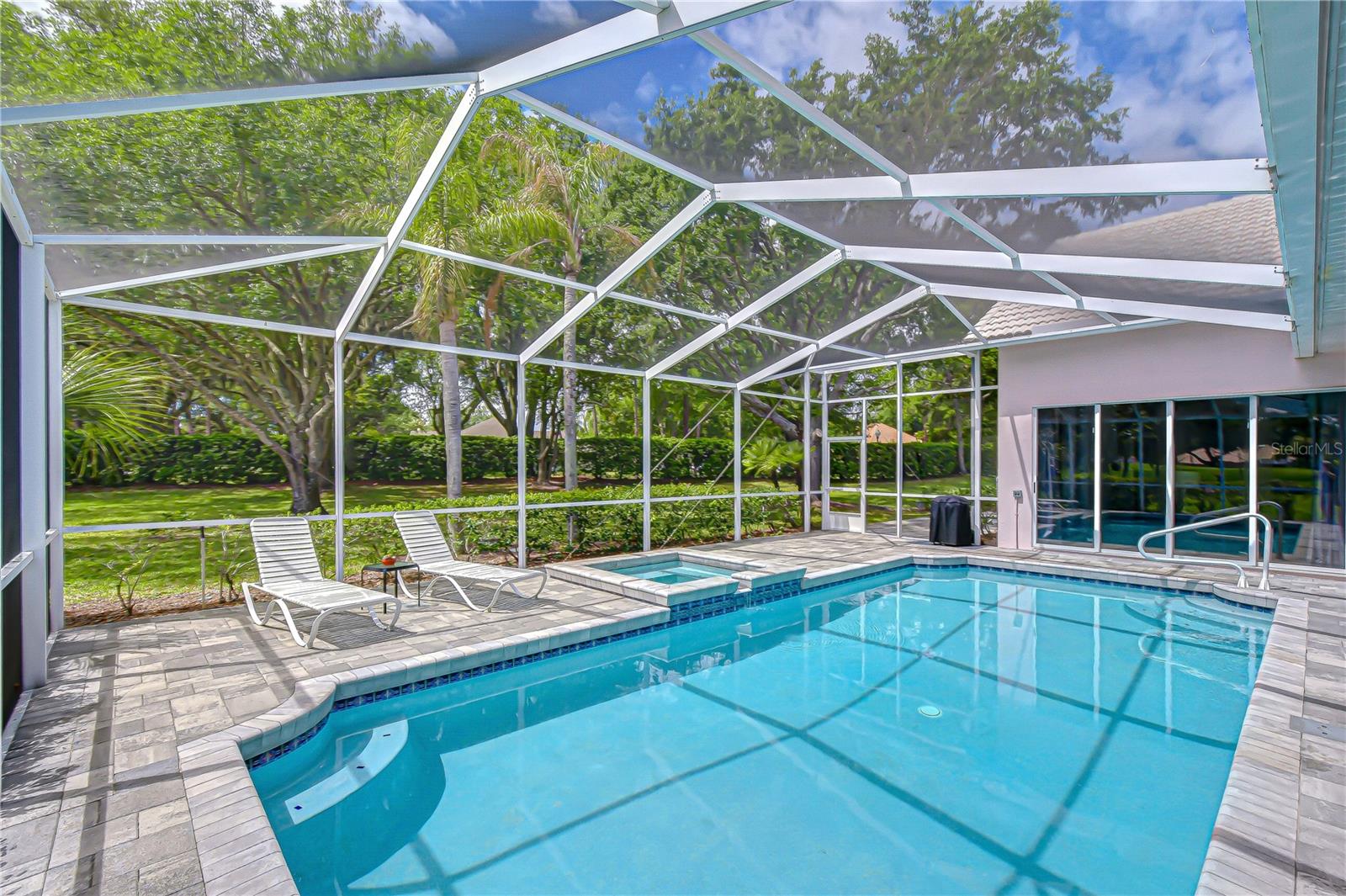 5201 LAUREL POINTE DR, VALRICO, FL, 33594