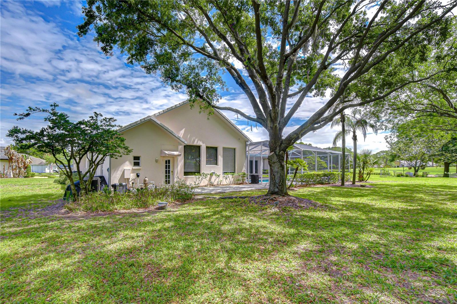 5201 LAUREL POINTE DR, VALRICO, FL, 33594