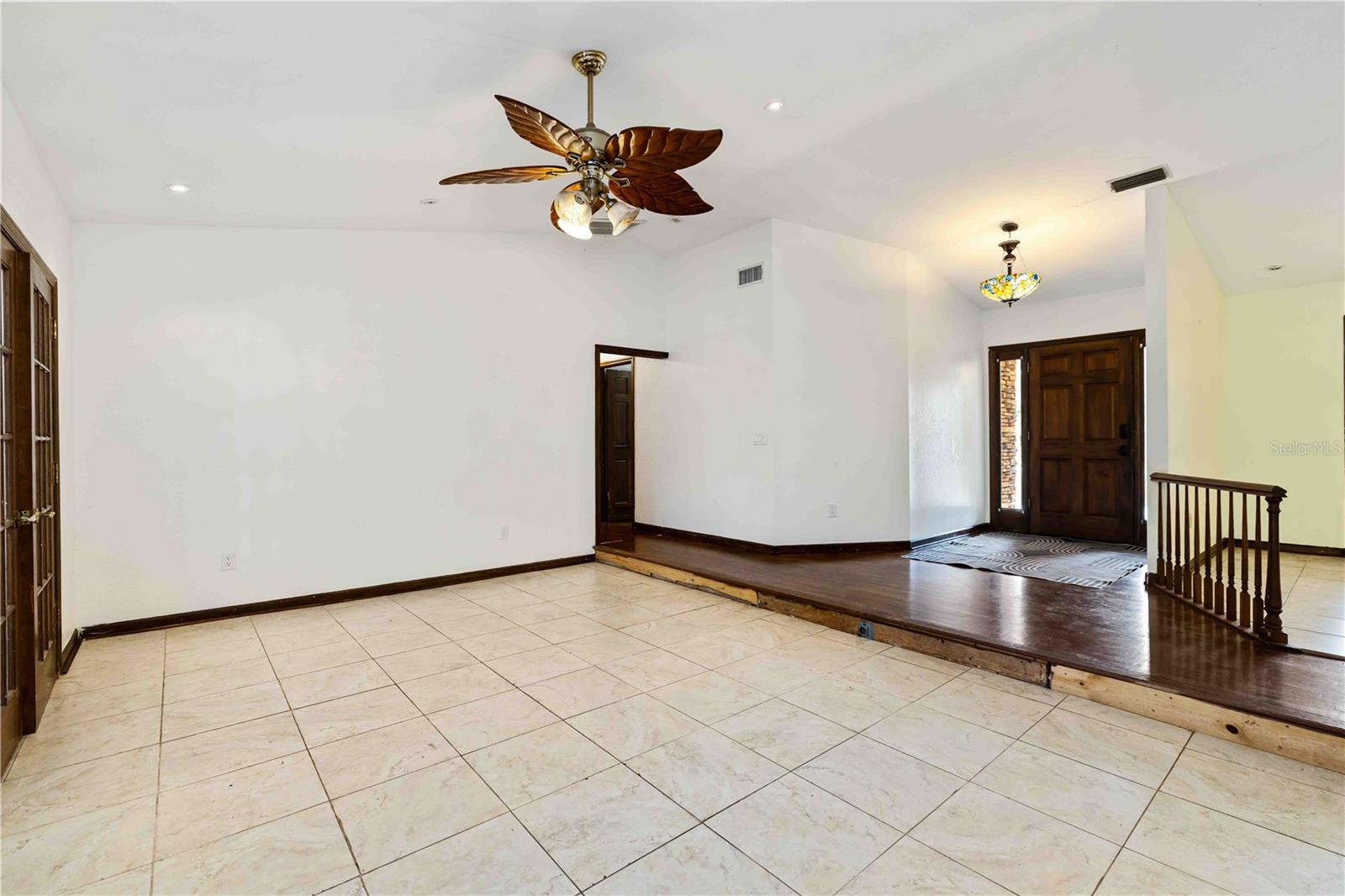 7535 CASTLE DR, SARASOTA, FL, 34240