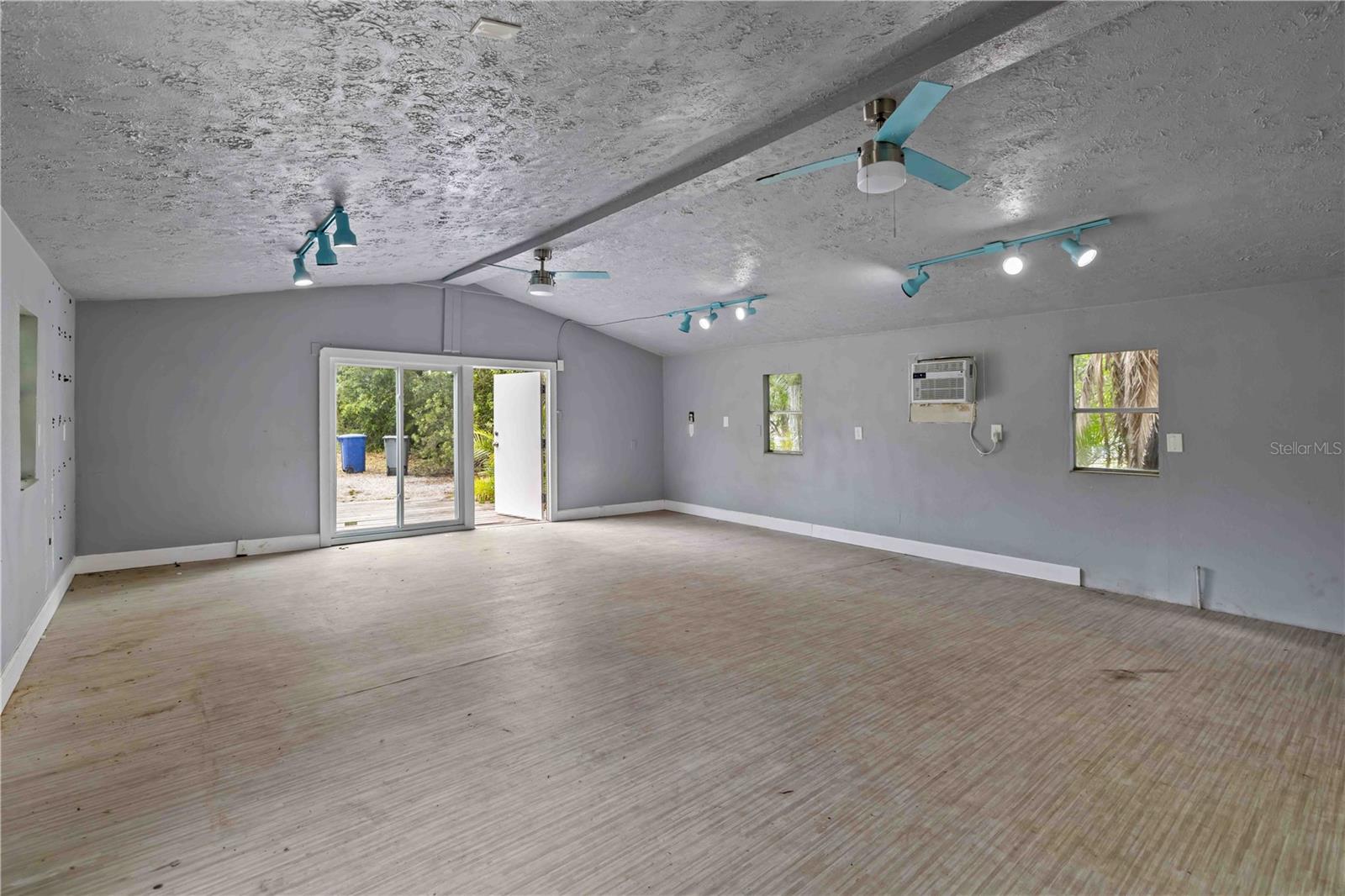 7535 CASTLE DR, SARASOTA, FL, 34240