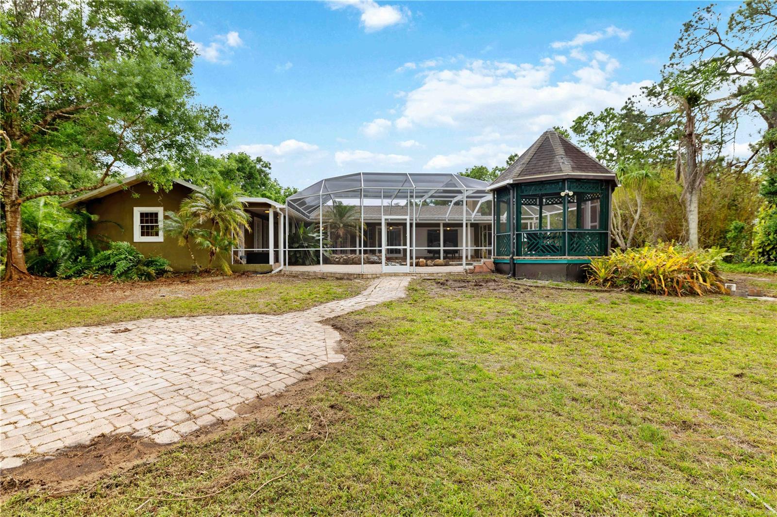7535 CASTLE DR, SARASOTA, FL, 34240