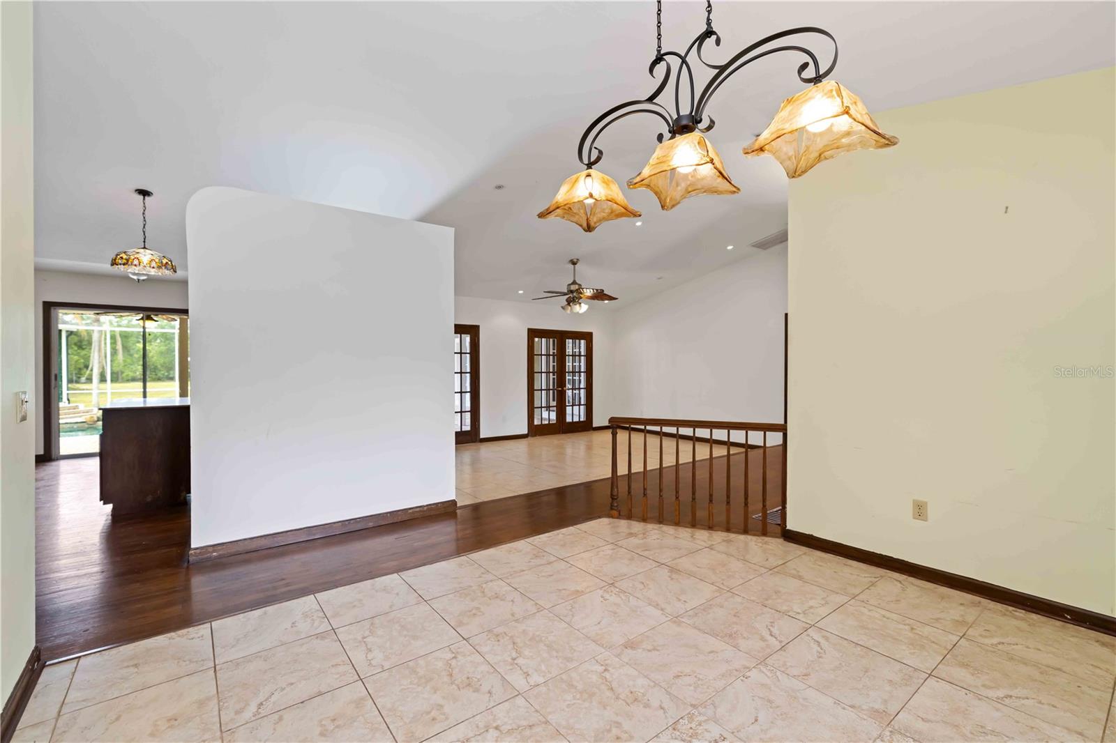 7535 CASTLE DR, SARASOTA, FL, 34240