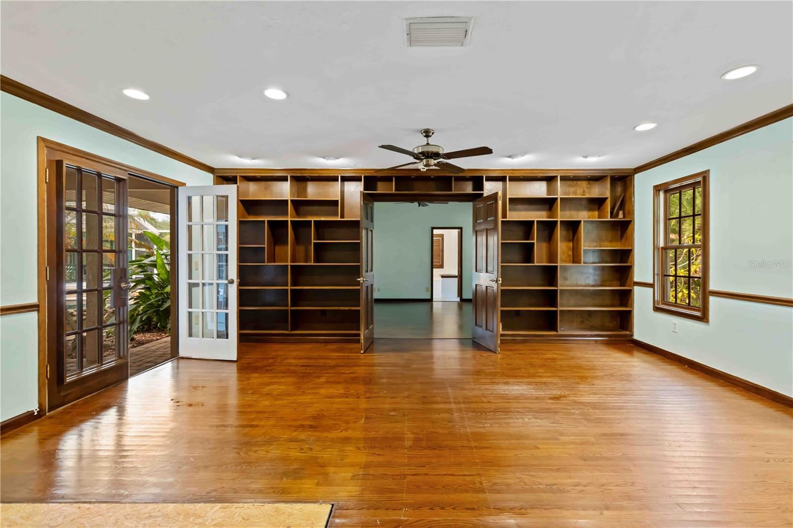 7535 CASTLE DR, SARASOTA, FL, 34240