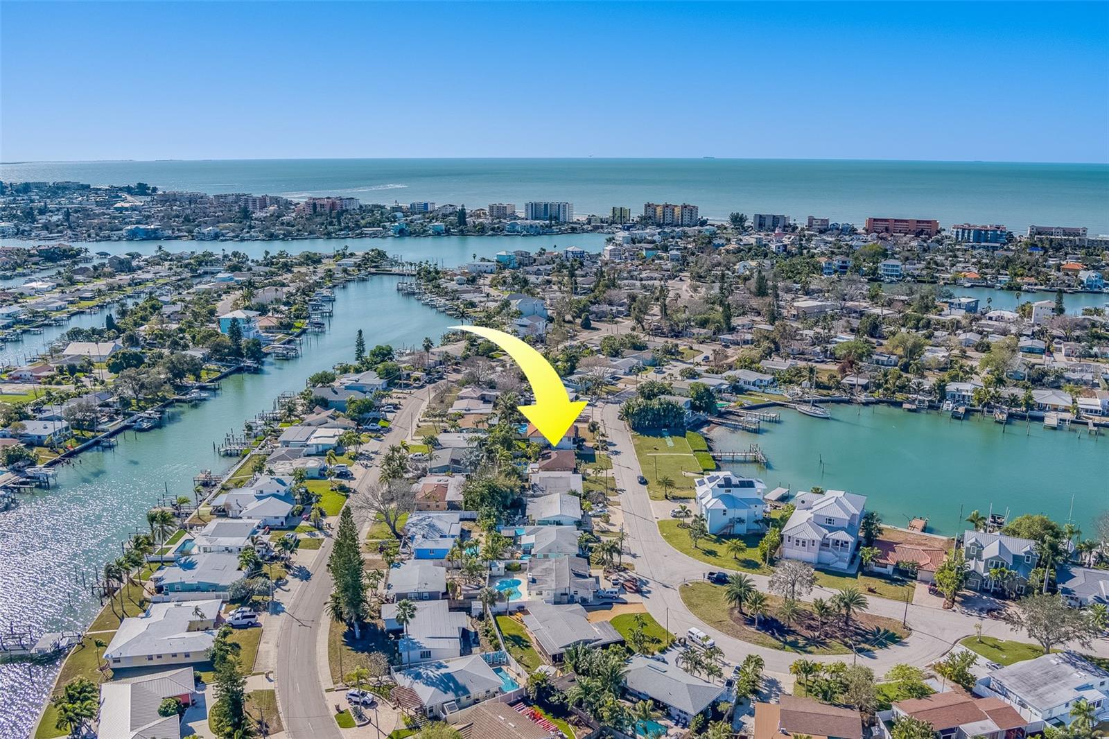 717 SUNSET CV, MADEIRA BEACH, FL, 33708
