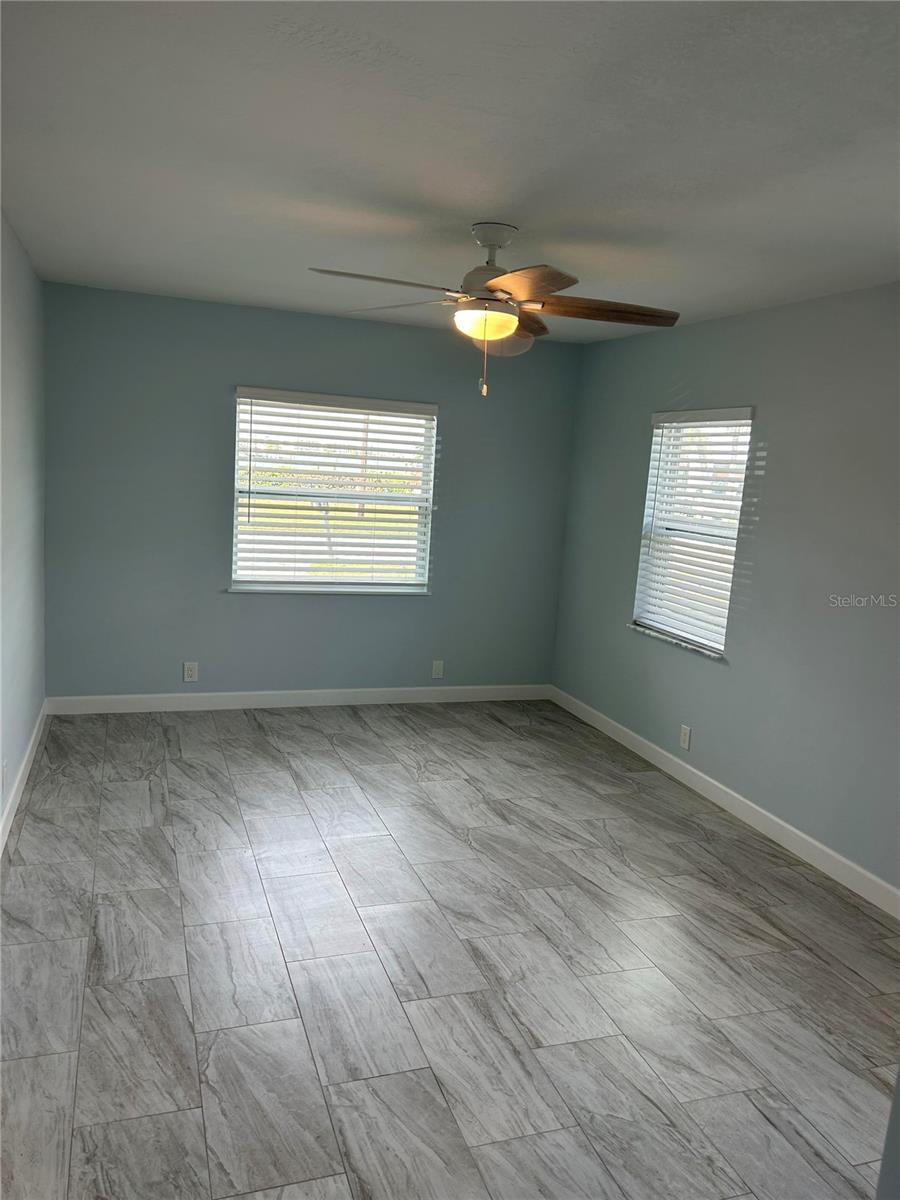 717 SUNSET CV, MADEIRA BEACH, FL, 33708