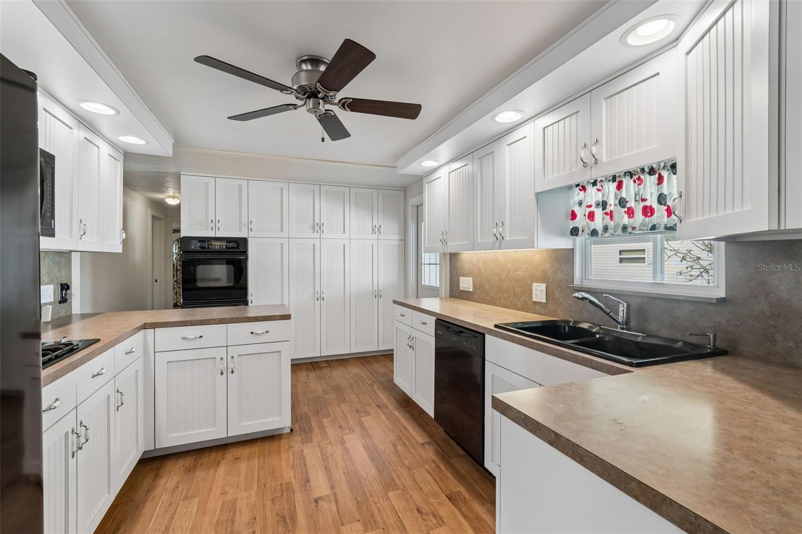 12651 SEMINOLE BLVD #15I, LARGO, FL, 33778