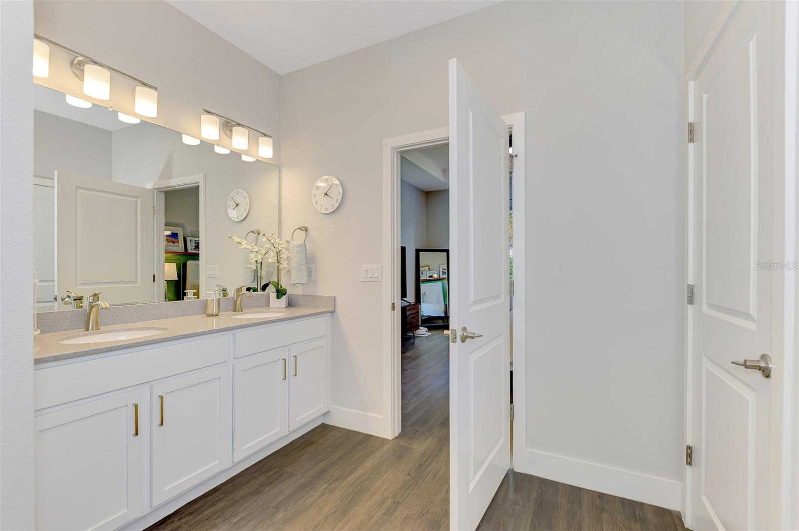 8472 RED COACH AVE, NORTH PORT, FL, 34291