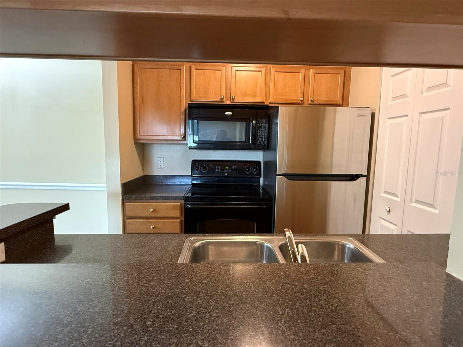 221 LAKE BROOK CIR #203, BRANDON, FL, 33511
