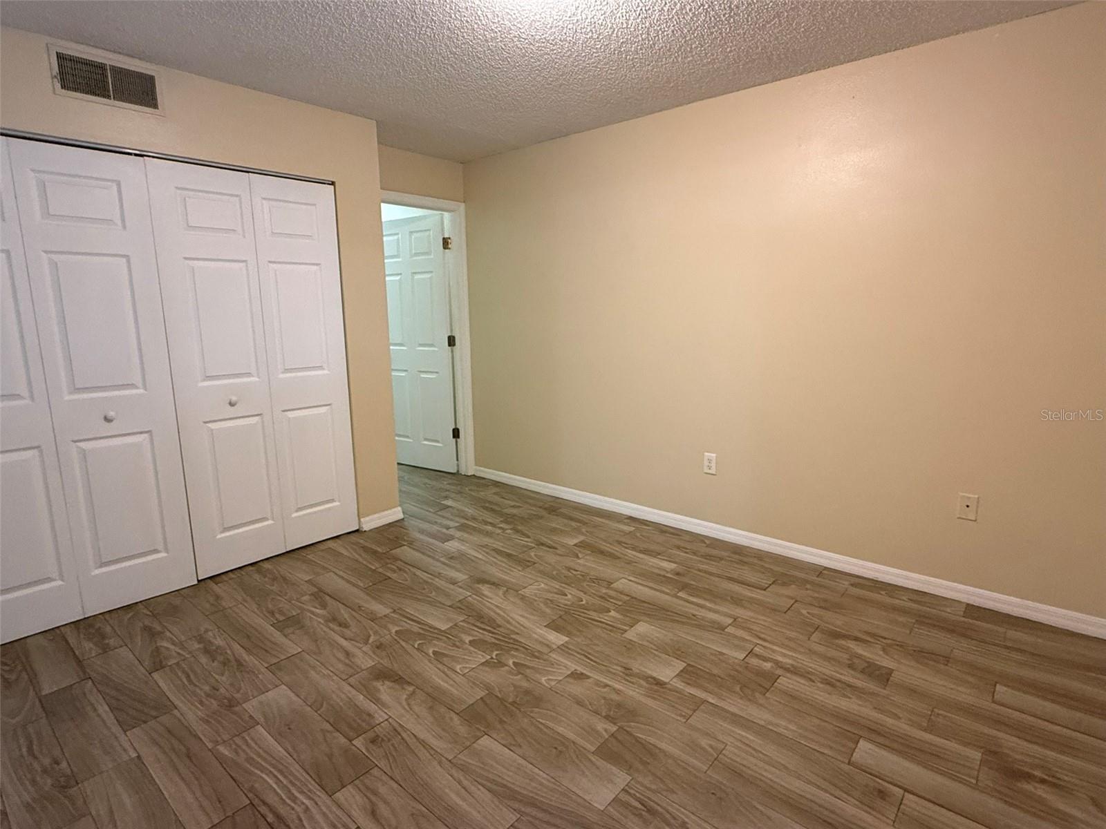 221 LAKE BROOK CIR #203, BRANDON, FL, 33511