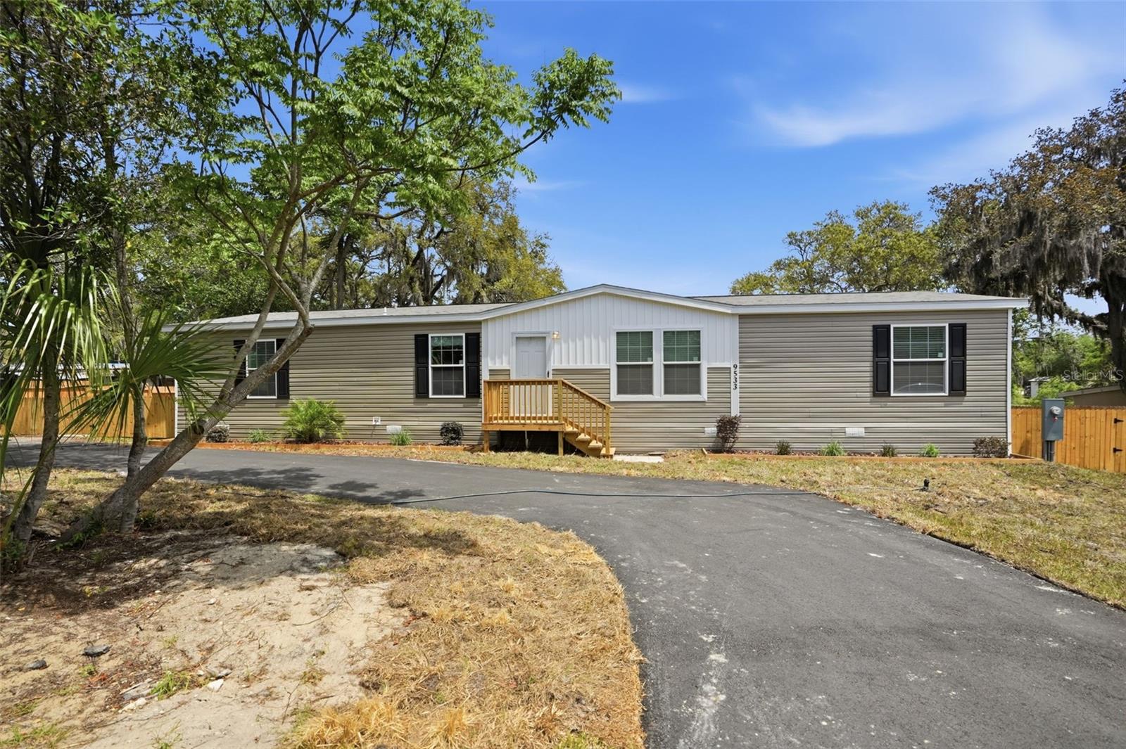 9533 ROUND LAKE DR, WEEKI WACHEE, FL, 34613