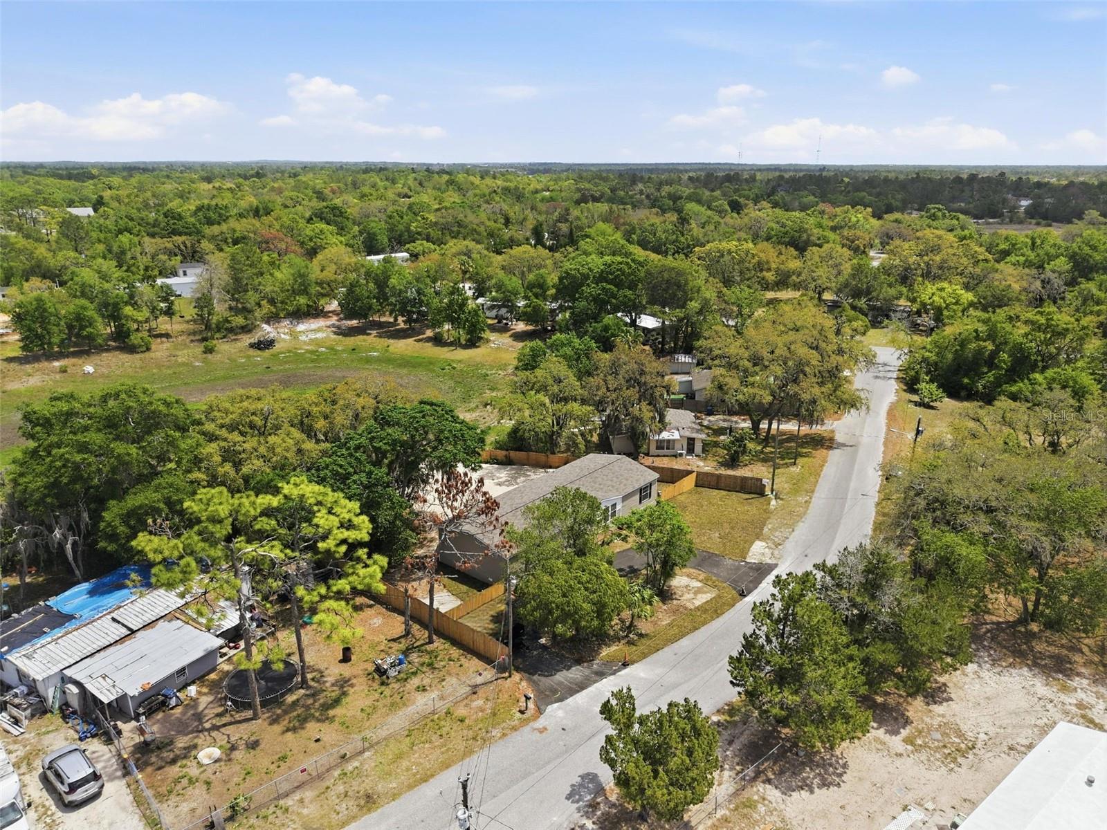 9533 ROUND LAKE DR, WEEKI WACHEE, FL, 34613