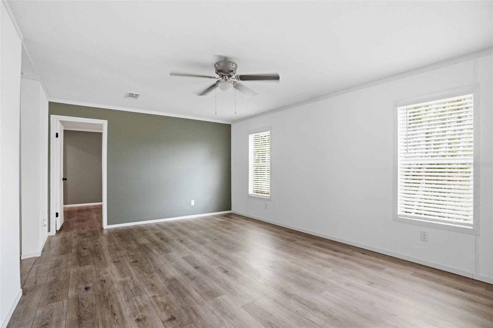 9533 ROUND LAKE DR, WEEKI WACHEE, FL, 34613